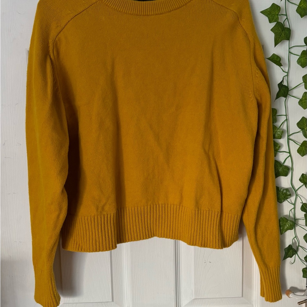 Banana Republic Golden Yellow Women's Sweater - OG PRICE 120.00